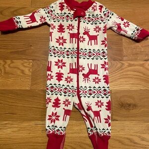 Hanna Andersson Red and White Kids Sleeper in Dear Deer